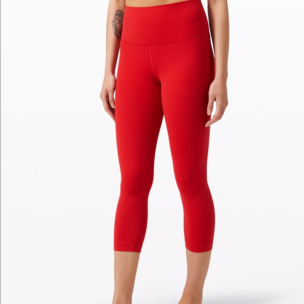 Lululemon Aligns 21” Size 8 Dark Red